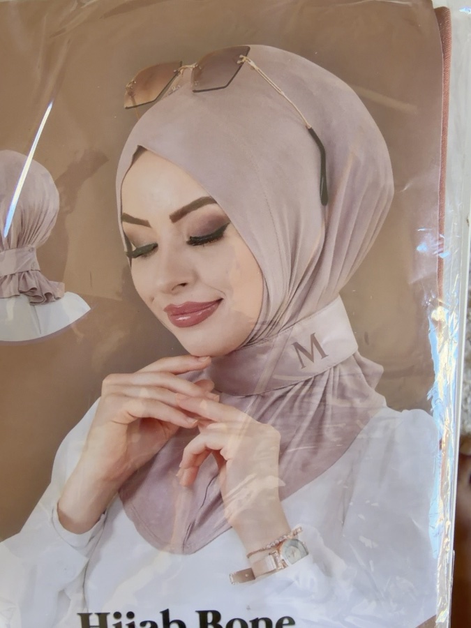 Hijab Ready-to-Wear M — hijab de Leyla Store